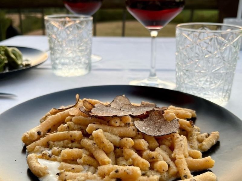 I passatelli della tradizione con Parmigiano Reggiano e tartufo